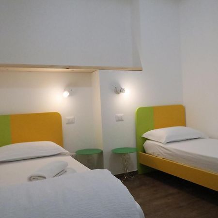 Oasi Da Vinci Aparthotel Tignale Exterior photo